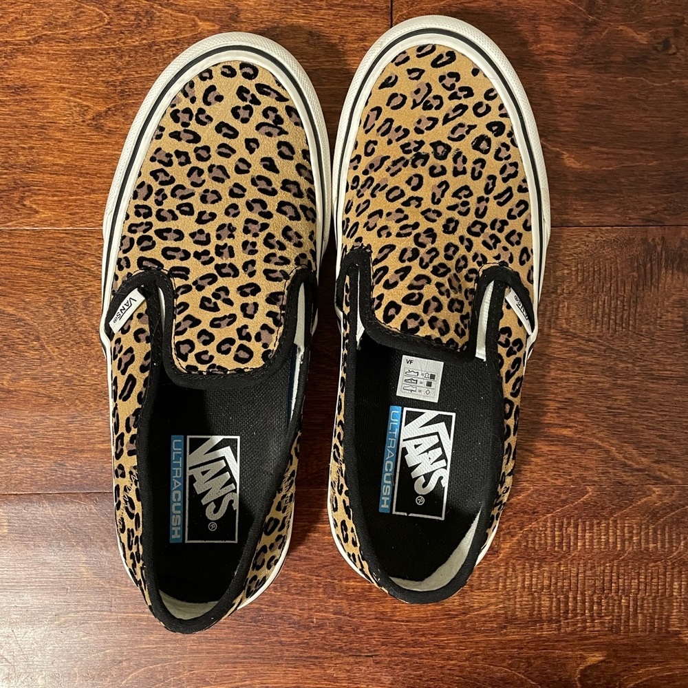 Vans cheetah print size 7.5